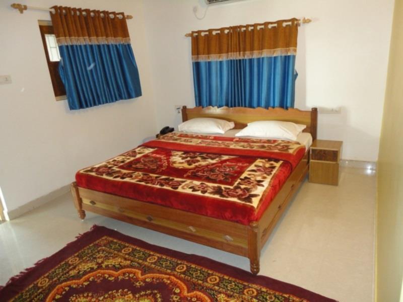 Hotel Krishna Park Resort 迪乌 外观 照片