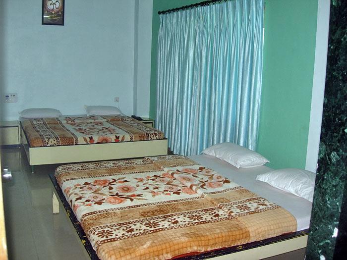 Hotel Krishna Park Resort 迪乌 外观 照片